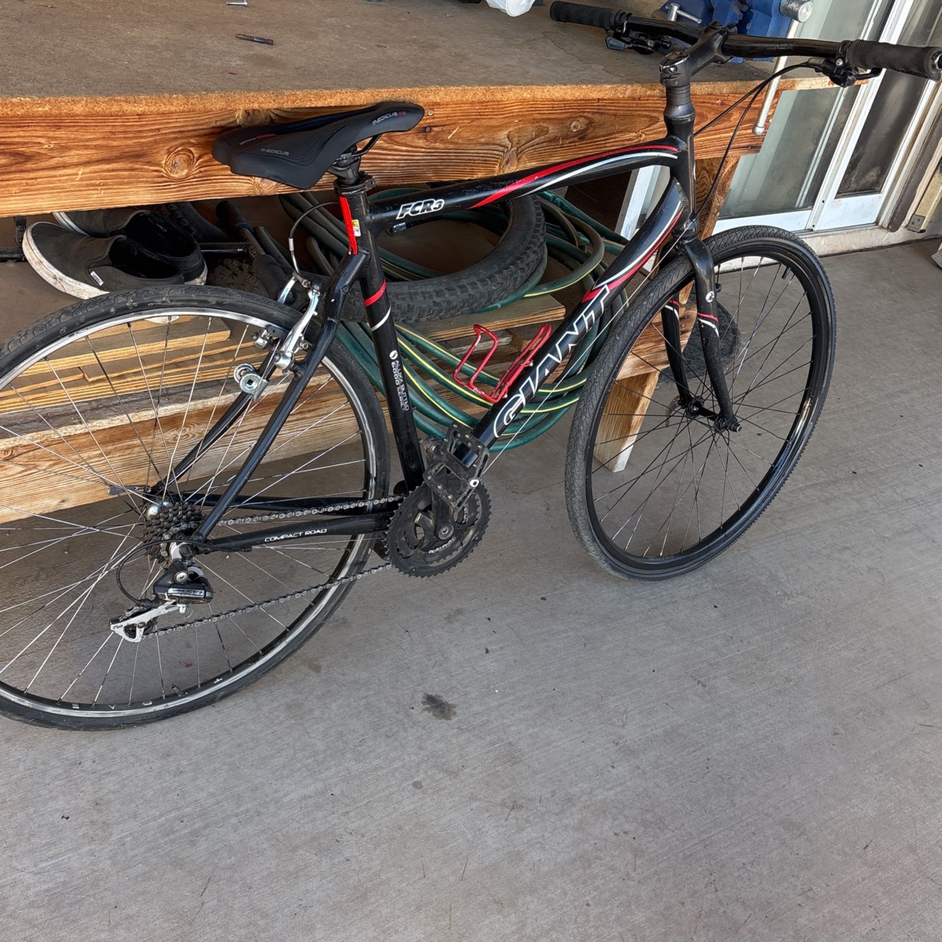 Fcr3 Giant Race Bike