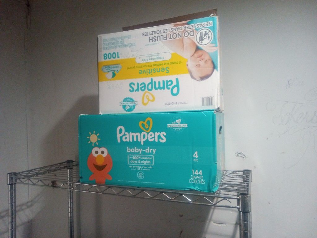 Pampers And Wipes New 