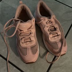 Tennis Puma Size 8.5