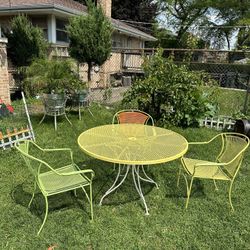 Backyard Table and 3 Chairs Metal 