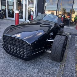 2019 VANDERHALL VENICE
