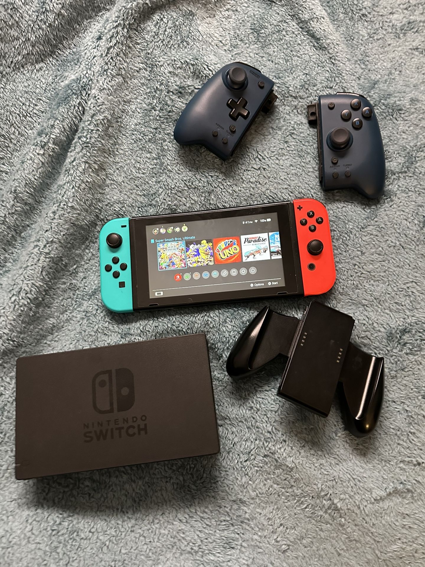 Nintendo Switch Red/Blue with Hori Split Pad and 128gb micro sd card installed
