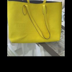 Beautiful Burberry Large Bag Like New