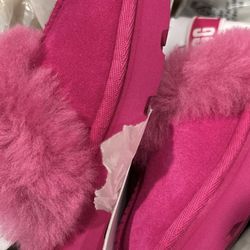 pink ugg slippers 