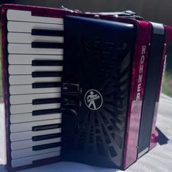 Acordeon-Hohner-Brav