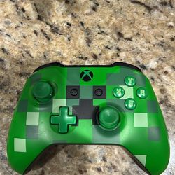Minecraft Creeper Xbox One Controller