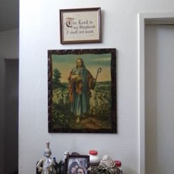 If You Love Being A Child Of God 🙏 You'll Love This Very Beautiful Peace Picture Framed With Solid Oak Wood With A Gloss Paint Of Our Lord And Savior