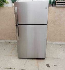 GE Fridge Silver 21cu ft 33x31x66🛑👍3 MONTHS WARRANTY