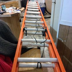 Louisville 24 Foot Fiberglass Extension Ladder