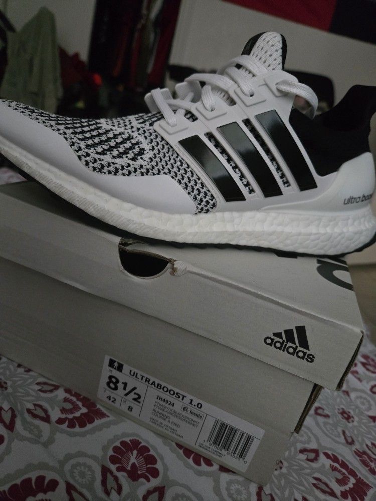 ***Adidas Ultra BOOST 1.O***