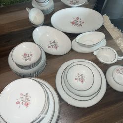 Noritake China Set for 8