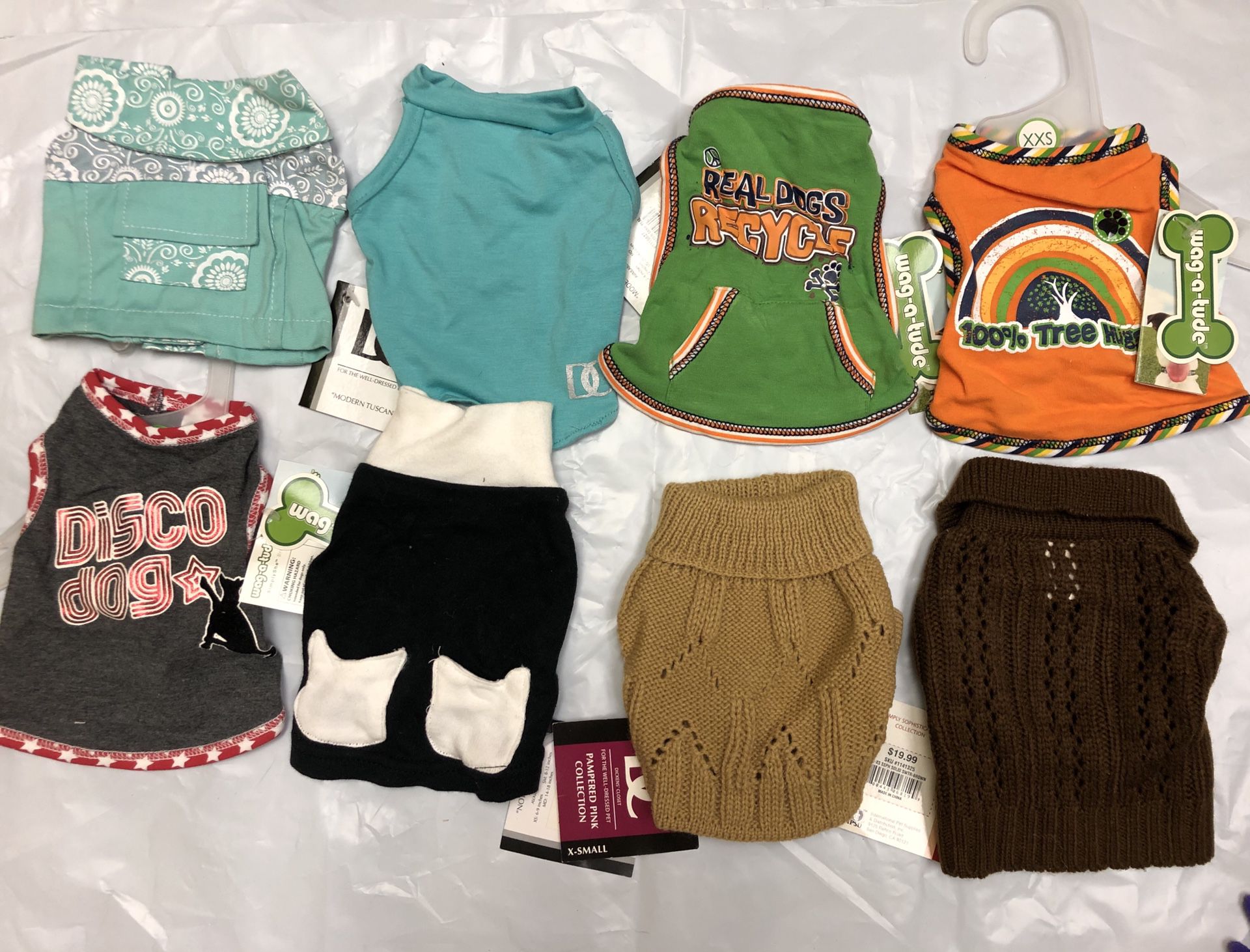 8 dog clothes XS new