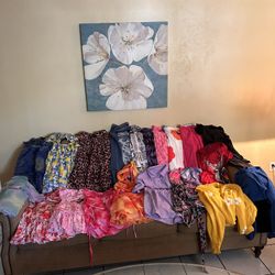 Colorful LOT of 31 Medium Items of Clothing from SHEIN (Two Piece Sets, Dresses, Tops, Pants)