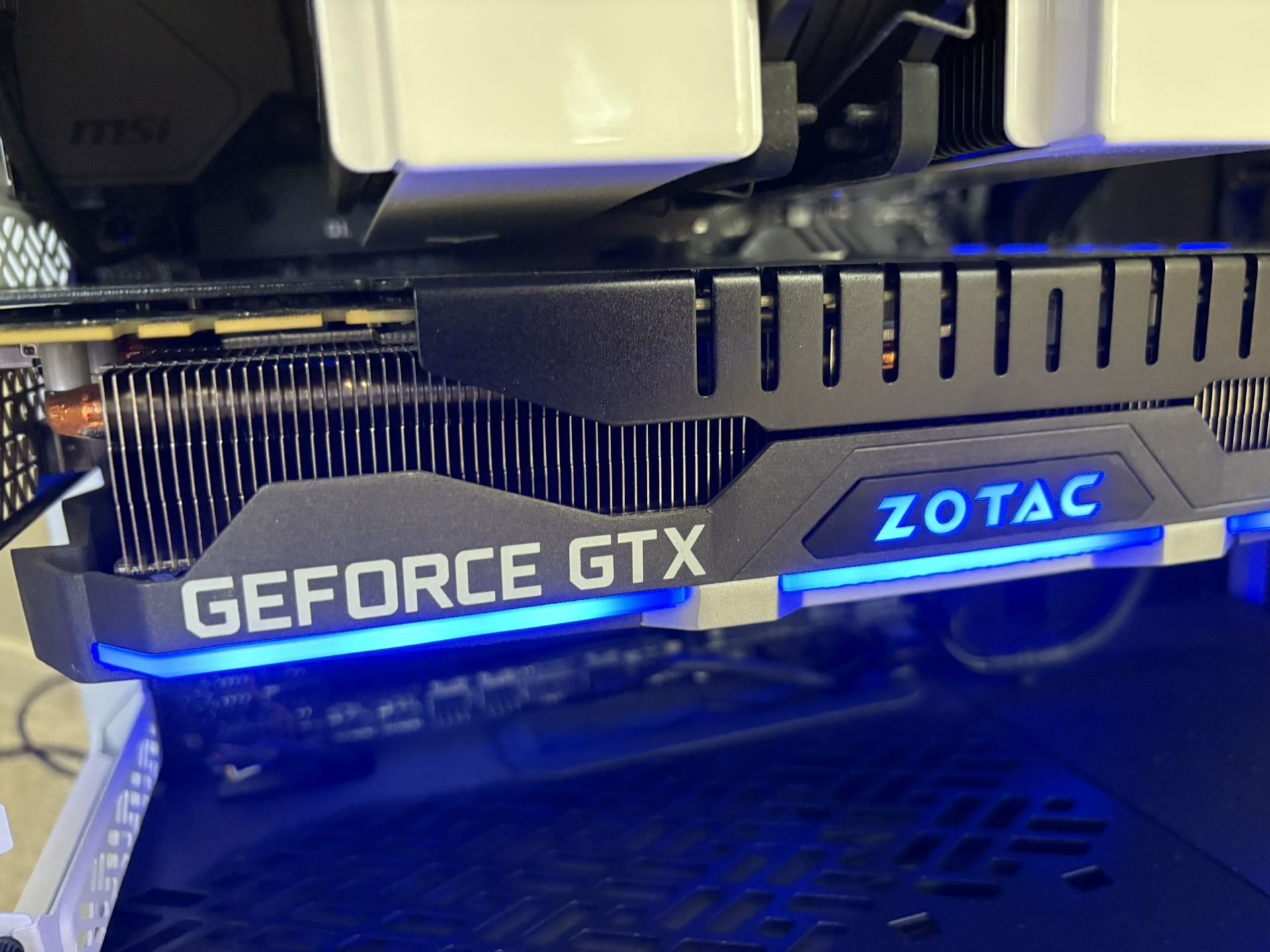 Zotac GeForce GTX 1080ti AMP Extreme Core Edition