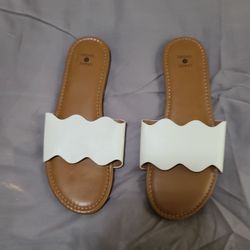 Slip Ons Shoes Size 9