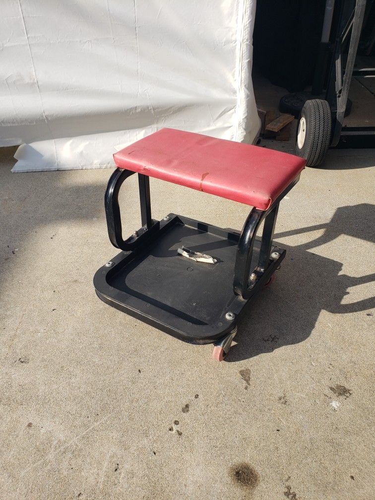 Rolling Creeper Seat