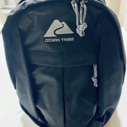 Ozarktrail Backpack Color Black In Excellent Condition 