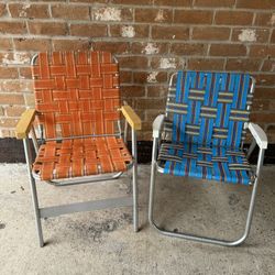 2 Vintage Retro Aluminum Webbed Folding Lawn Chairs Wooden Arm Rest Orange Blue