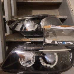 E90 BMW HEADLIGHT