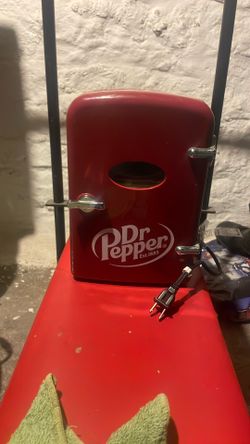 Small Fridge For Insuline Storage Or Pops