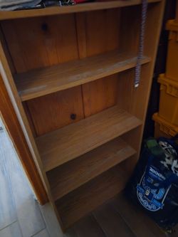 Wood shelfs