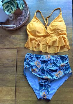 ☀️Two Piece Cute Bathing Suit👙Small