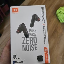 JBL Tune 230NC TWS
