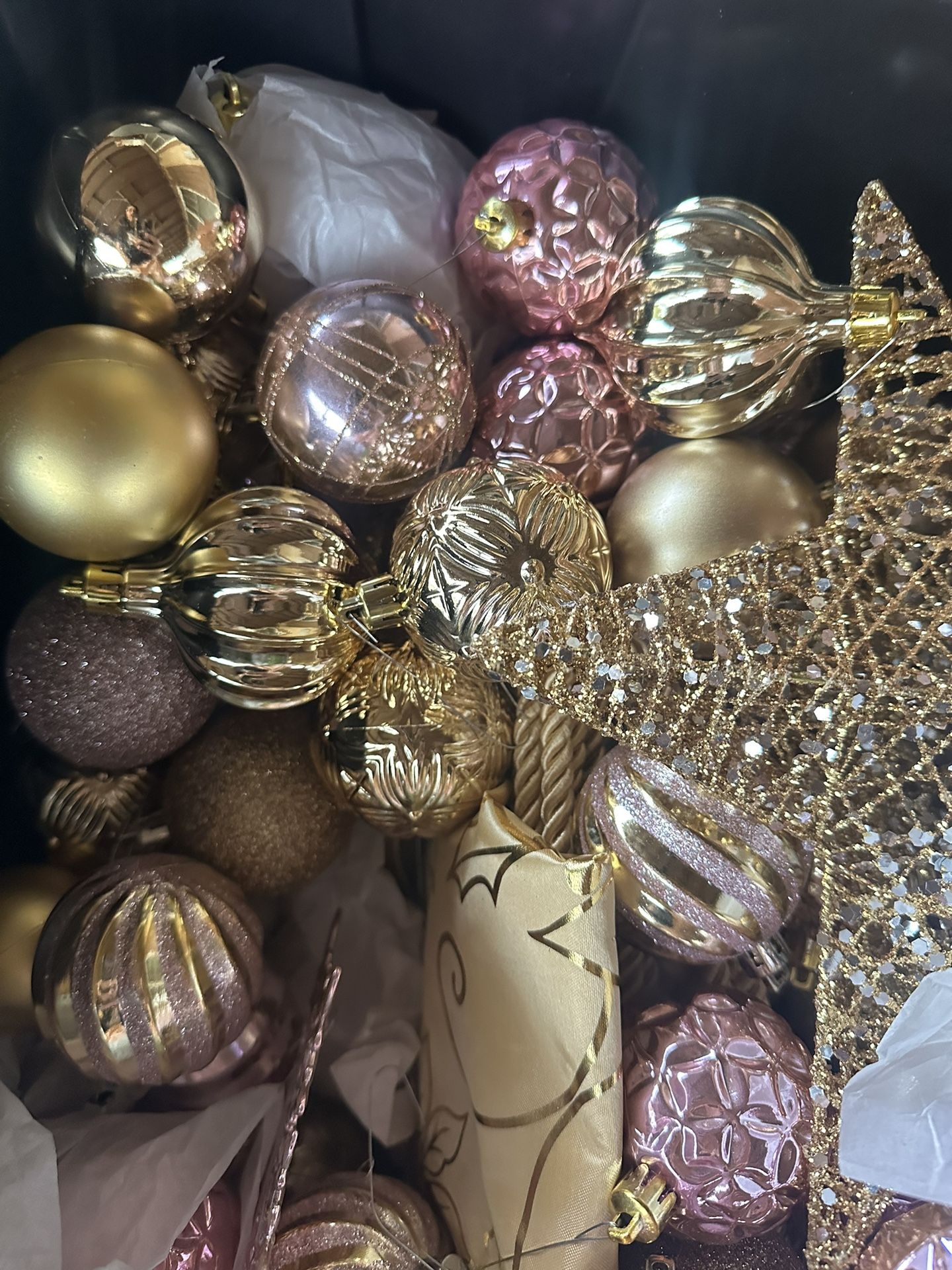 Pink And Gold Christmas Bulbs 