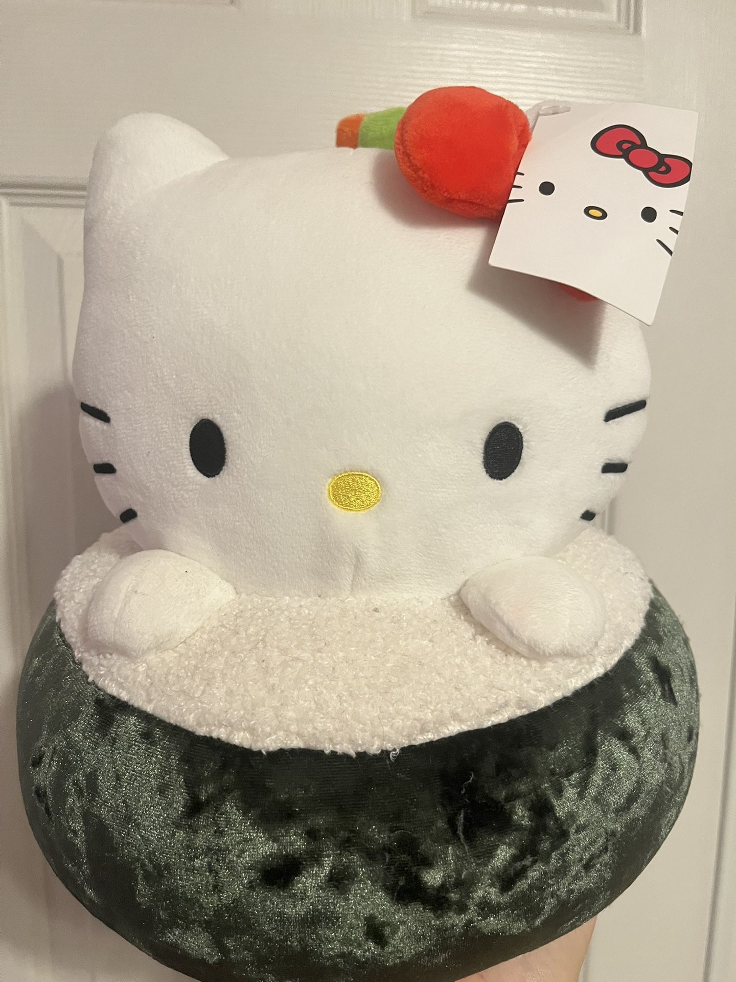 Hello Kitty sushi plushie