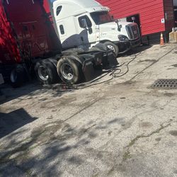 2016 Freightliner Cascadia
