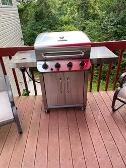 Charbroil Gas Grill