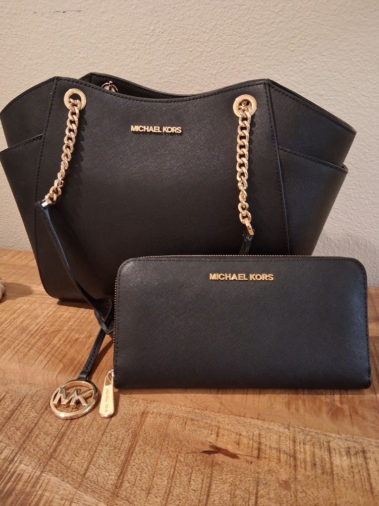 Michael Kors Purse And Wallet
