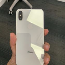 🤍📱 iPhone XS 256 GB Unlocked BH75% 🔋 Case And Headphones For Free 💙💯