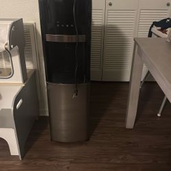 Water Dispenser 