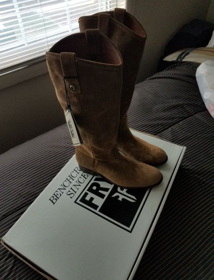 New FRYE Melissa Button Boots sz. 9