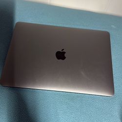 2019 MacBook Pro w Touchbar 
