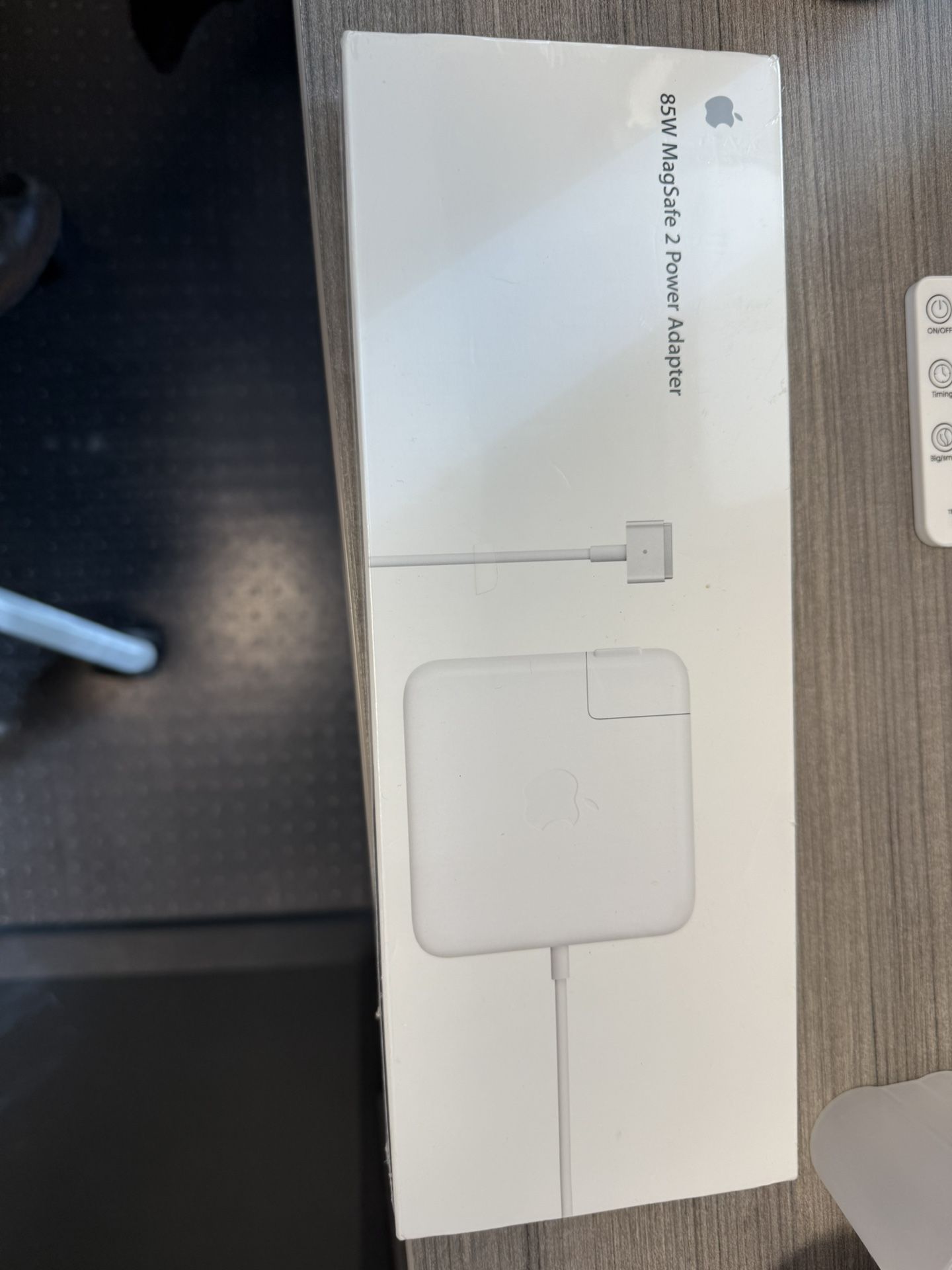 Apple 85W MagSafe 2 Power Adapter