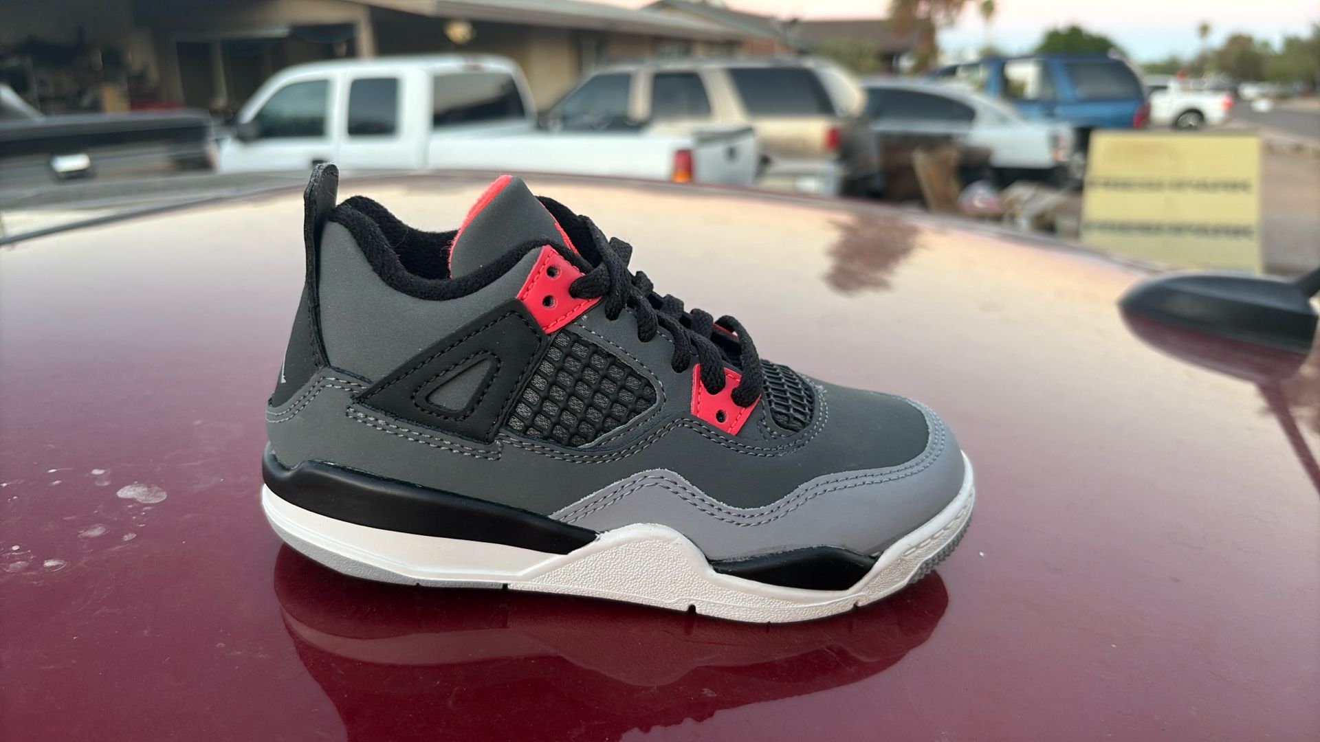 Jordan’s 4 Retro Children’s 11.5c