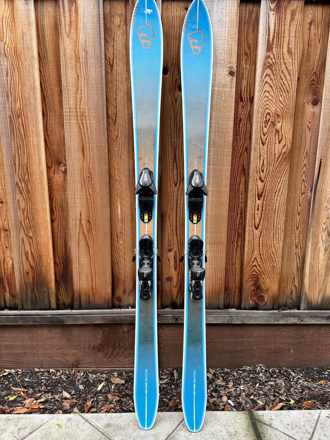 Salomon BBR 8.9 skis