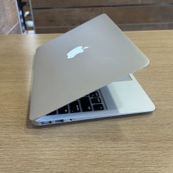 Apple MacBook Air 11” i5/4GB/128GB SSD $180 