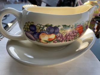 Cornocopia Gravy Boat And  Saucer 2 Set: Boat 8  1/2"Lx3"Hx 3 1/2"W In Original Box New