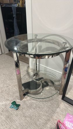 Glass End accent table