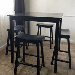 Tall Table & 4 Stools