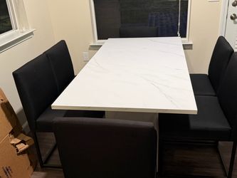 Dinning Table with chairs