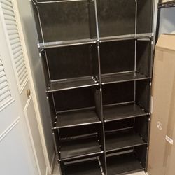 Bookshelf / Shoe rack. Easy to disassemble