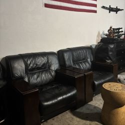 MOVIE THEATRE STYLE SEATS