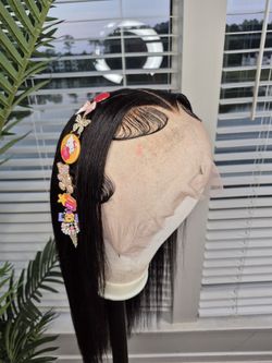 28 Inch Frontal Gluessless Wig Free Install With Purchase