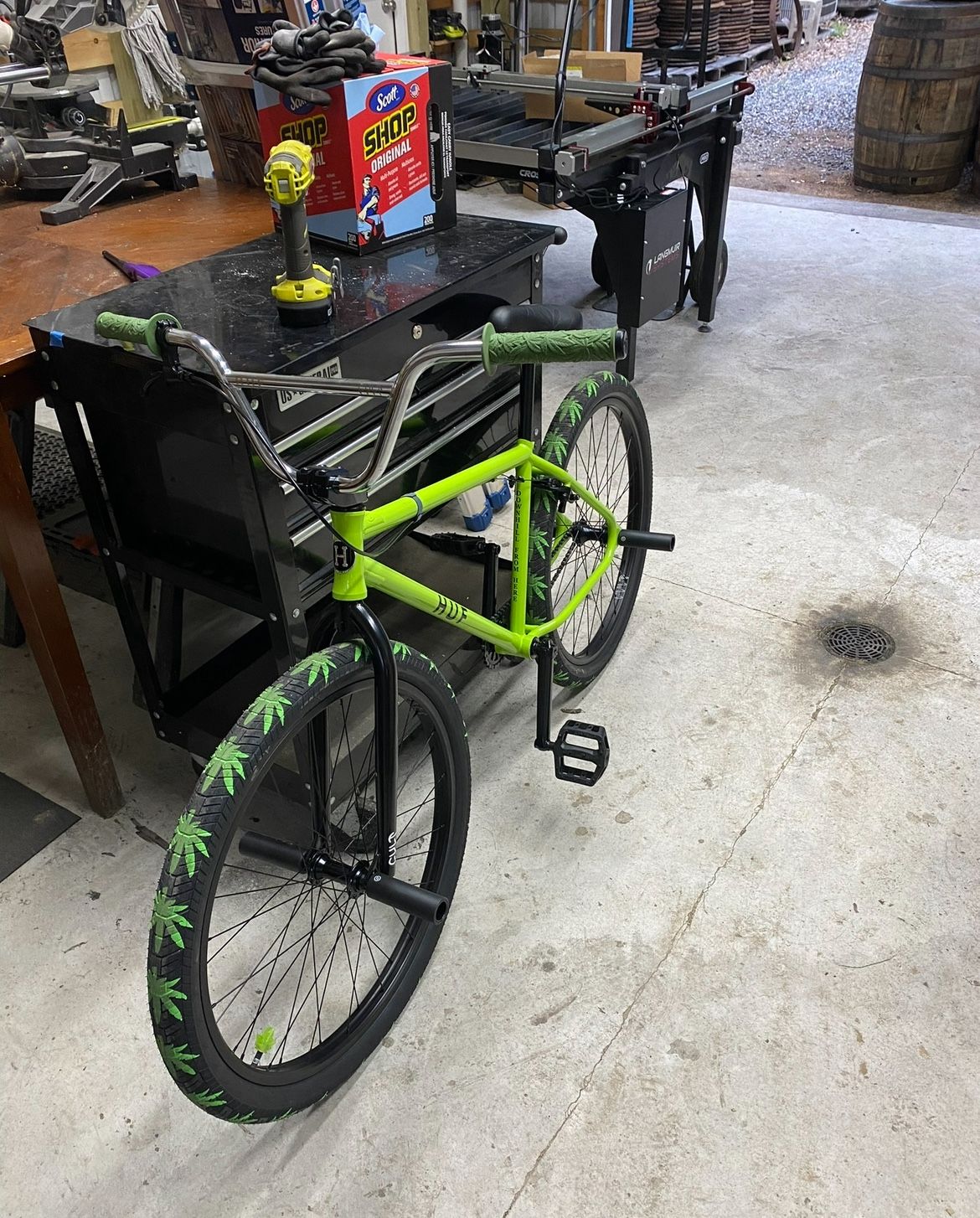 Cult Bikes X huf Weed Collab Bike