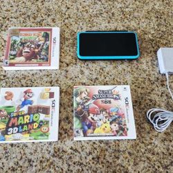 Like New Nintendo 2DS XL with games / charger and More!!