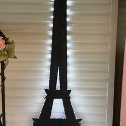 8FT EIFFEL TOWER